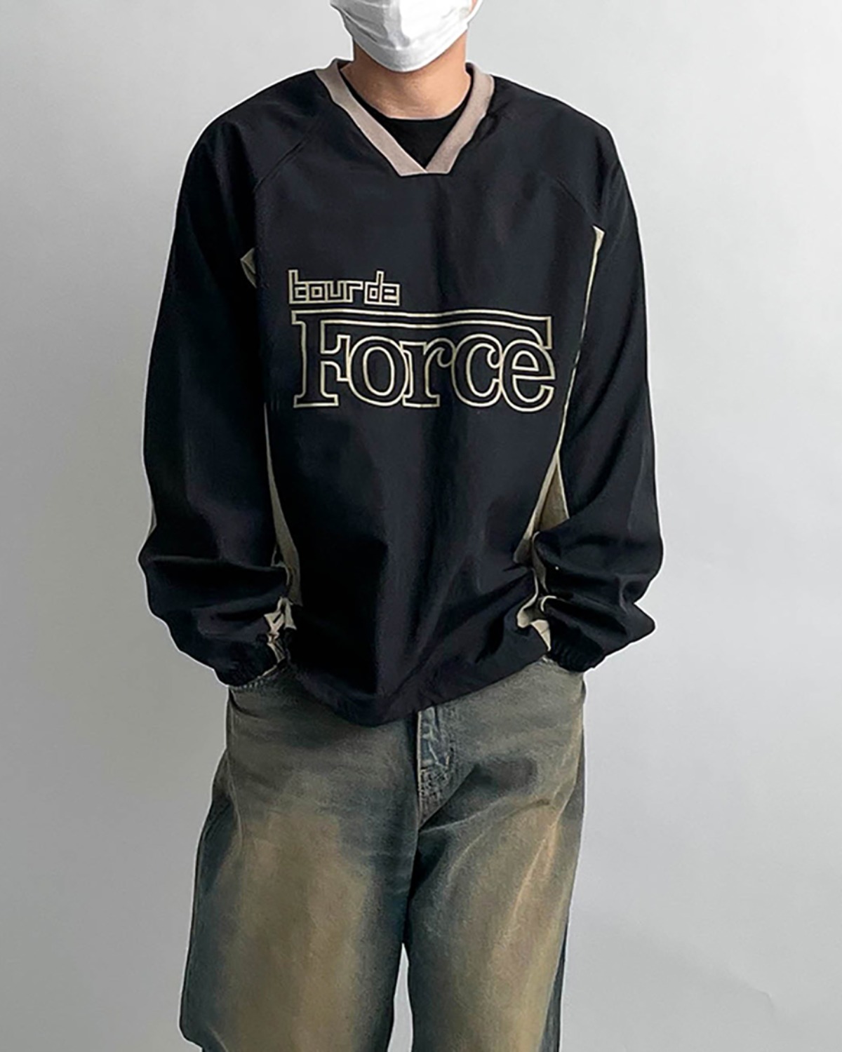 Force over nylon sweatshirt (3C)