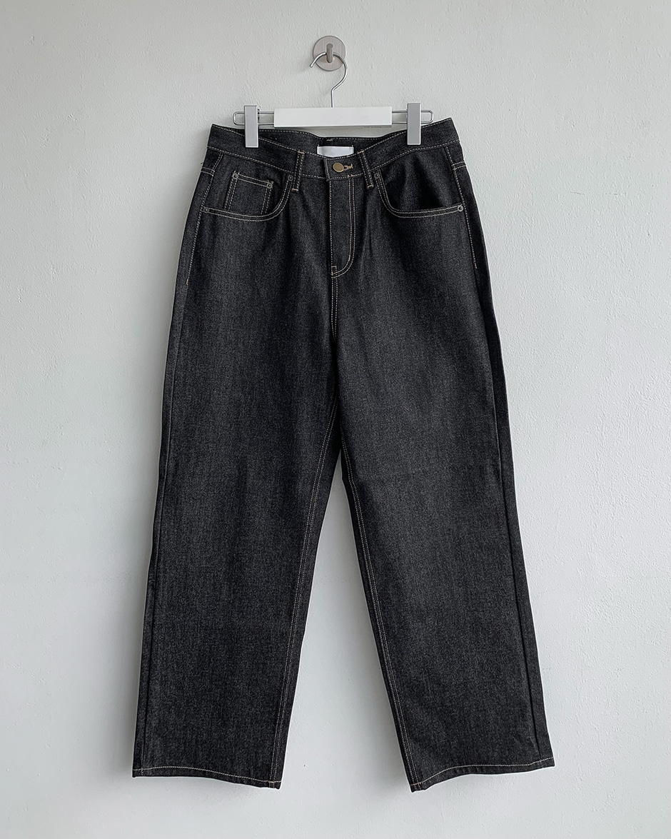[당일출고] Straight black denim pants (1C)